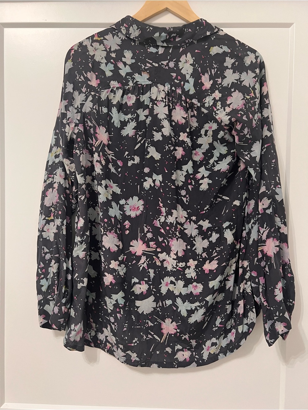 Rebecca Taylor Black Floral V-Neck Blouse with Pink and White Accents - Picture 7 of 9